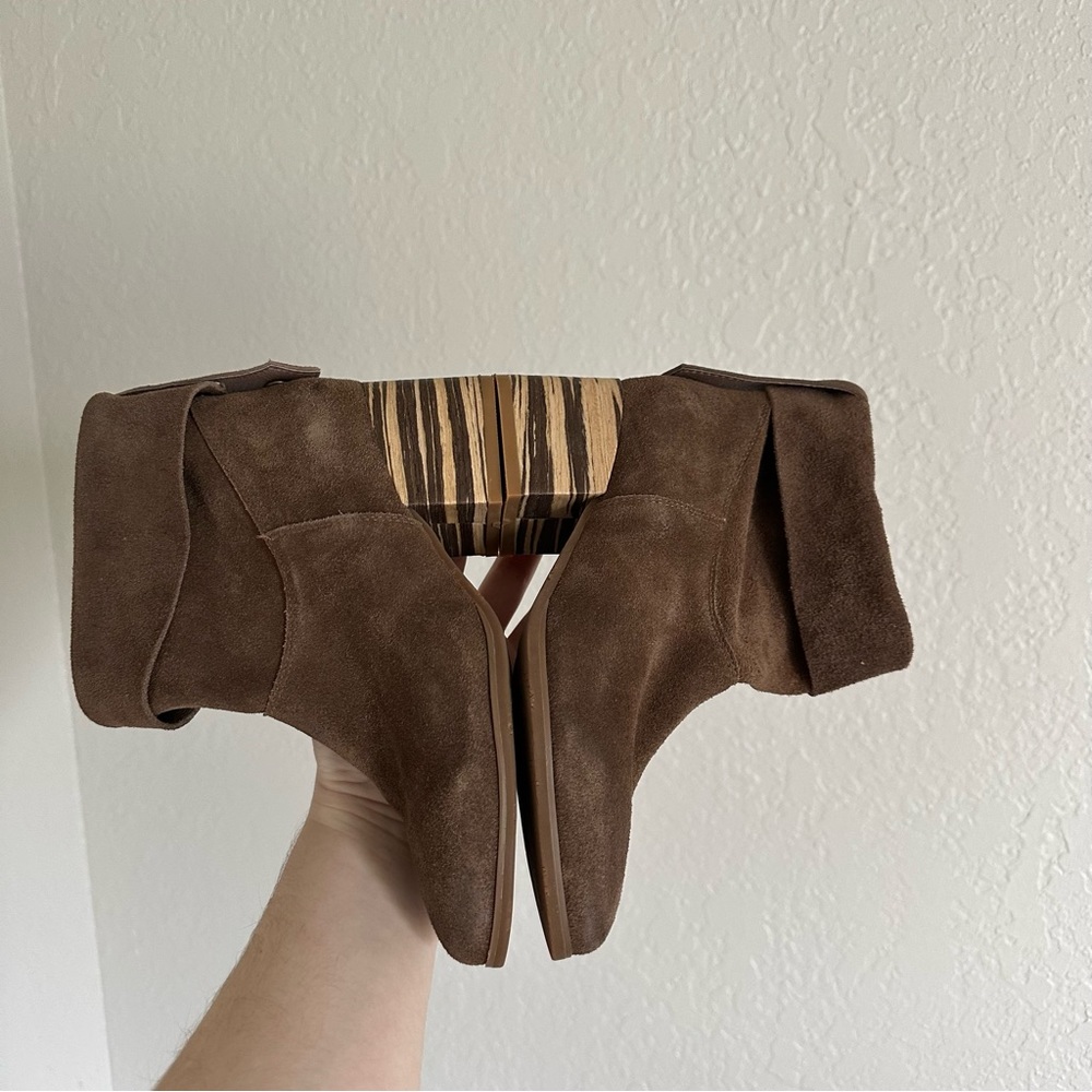 Anthropologie X ANTELOPE Brown Suede Leather Almond Toe Block Heel Slouc… - Picture 3 of 8